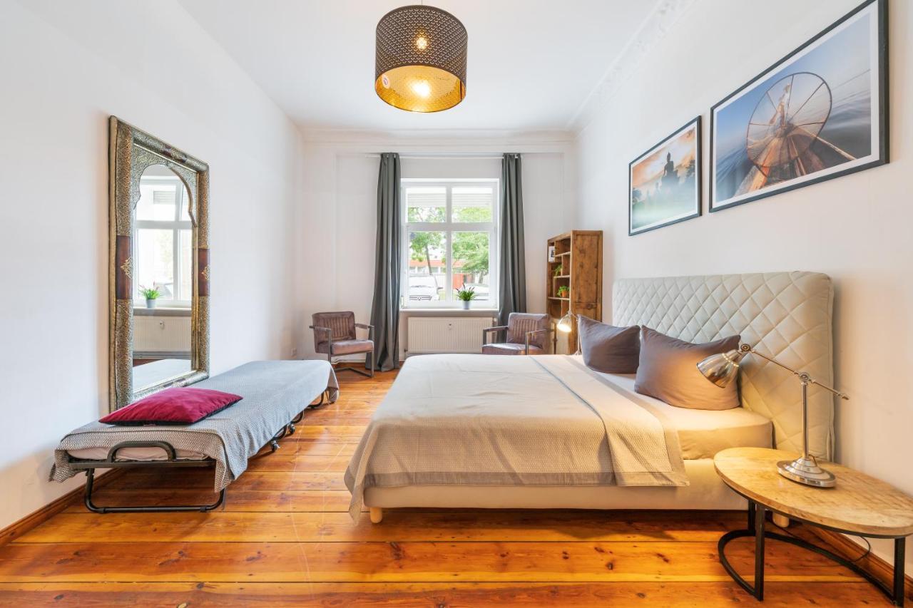 Großes Apartment im Kiez Berlin Exterior foto